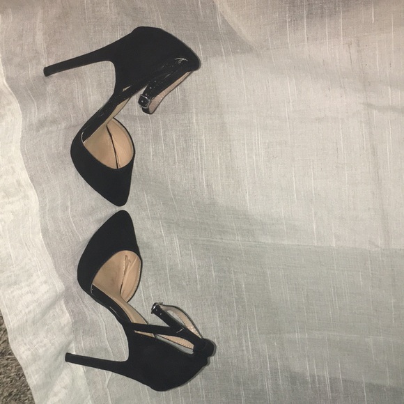Charolette Russe Black Strappy heels - Picture 3 of 5